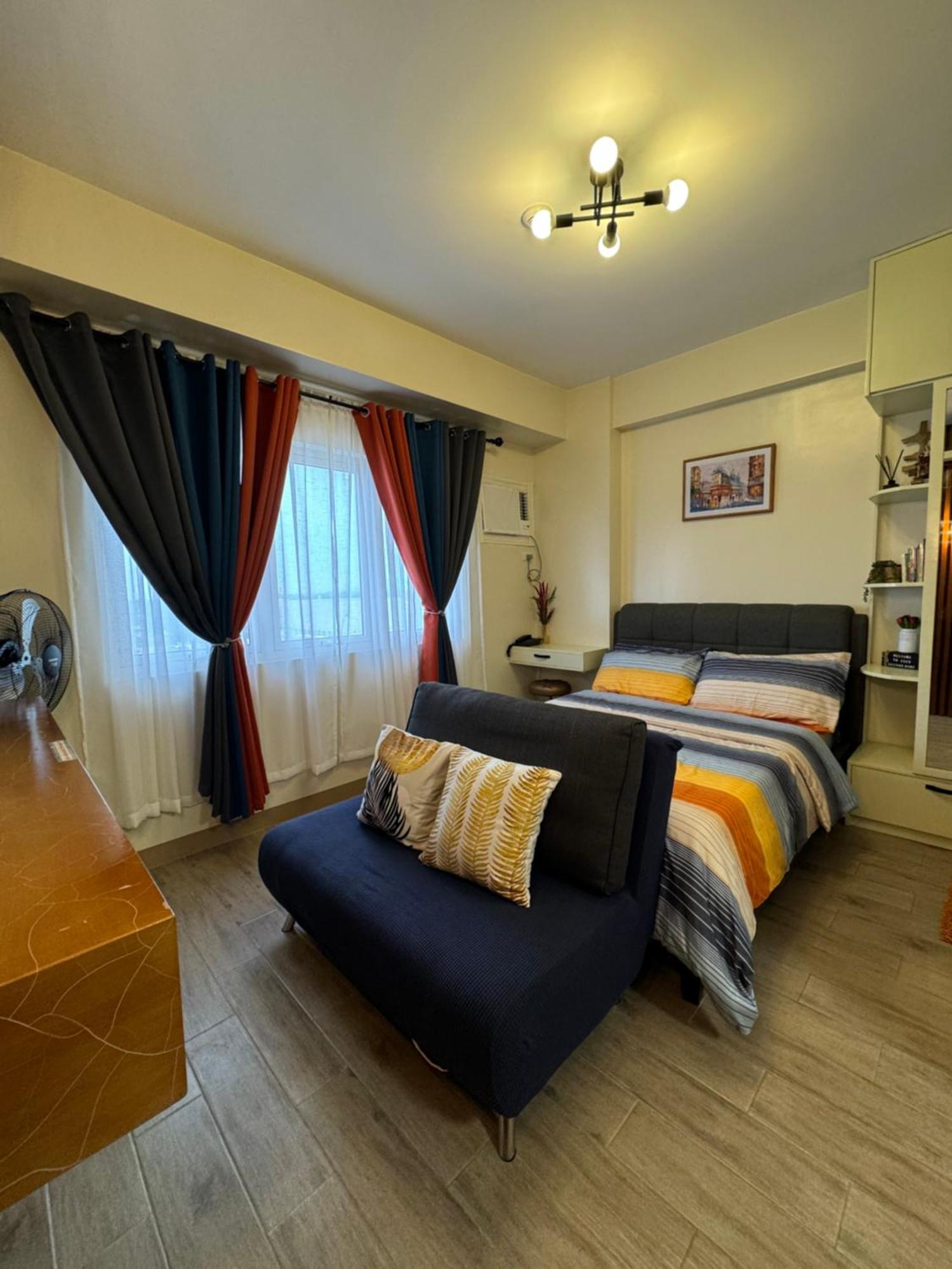 Condo Home With Fast Wifi In Bacolod City Exterior photo