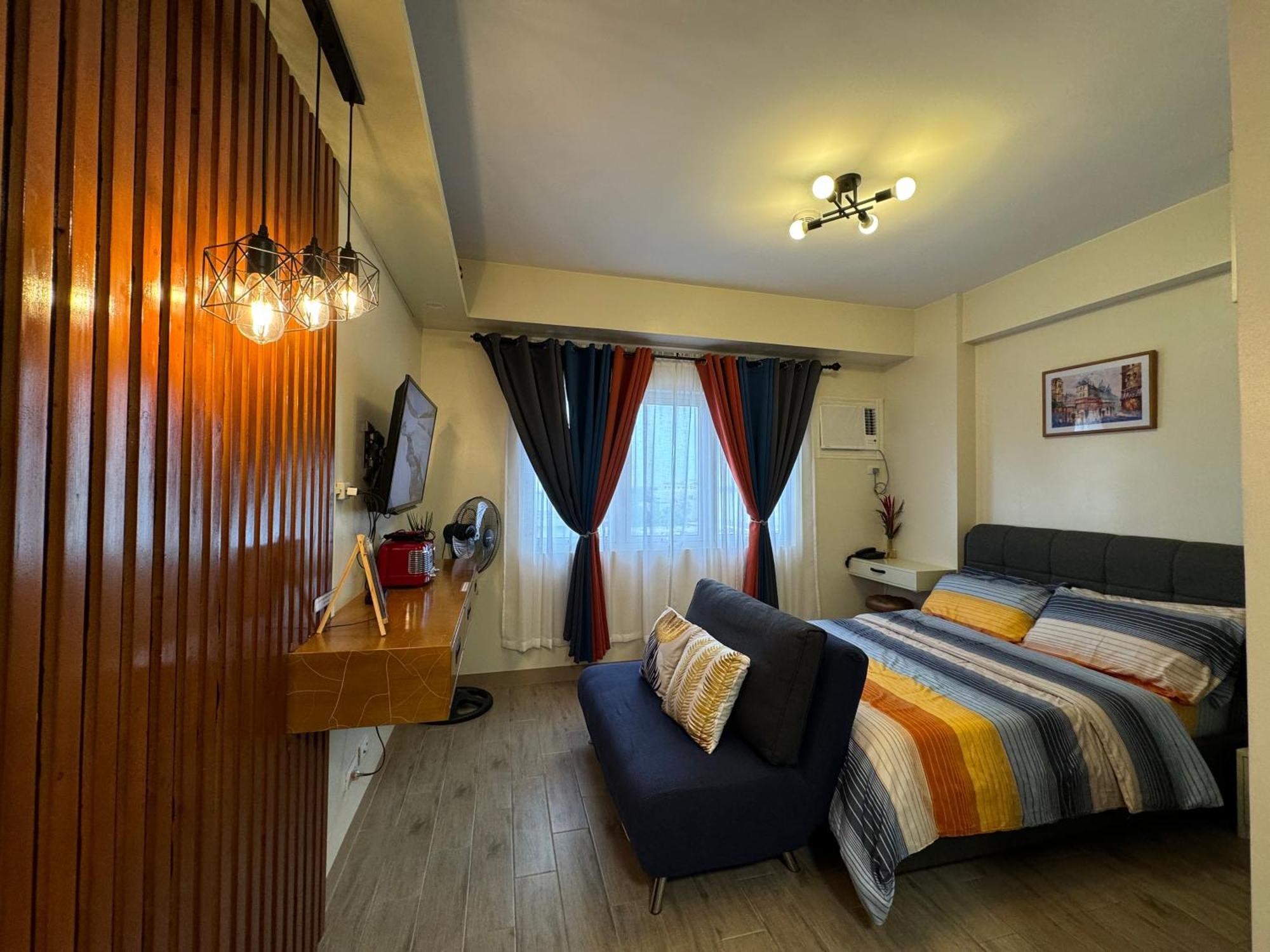 Condo Home With Fast Wifi In Bacolod City Exterior photo