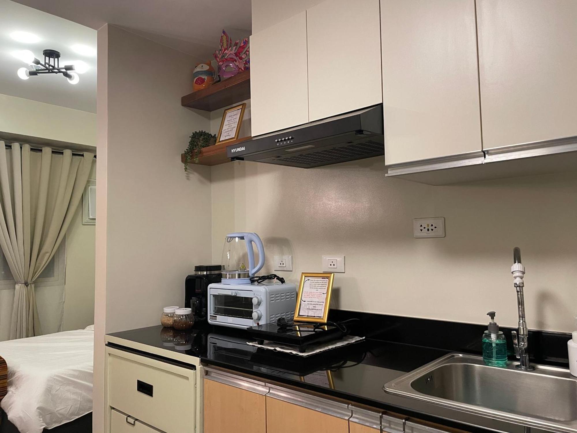 Condo Home With Fast Wifi In Bacolod City Exterior photo